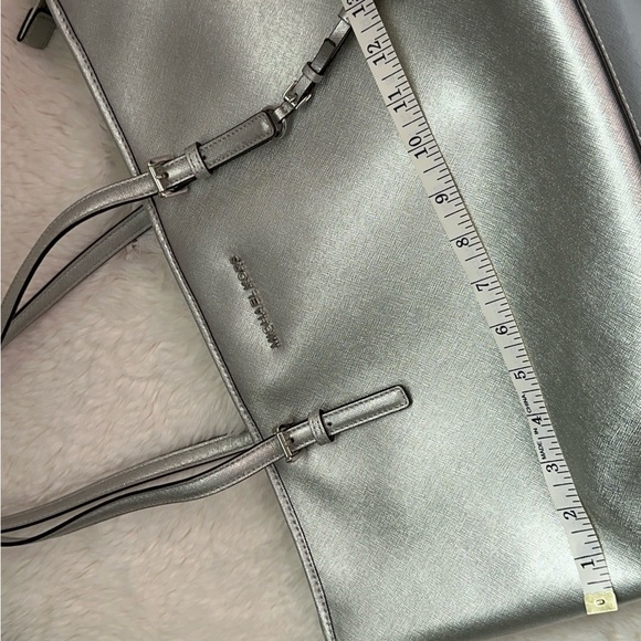 Michael Kors large jet set tote - Picture 10 of 11